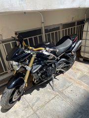 Triumph Street Triple 675 2010-thumb-8