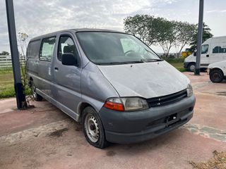 TOYOTA HIACE-thumb-1
