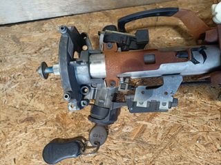 ΚΟΛΩΝΑ ΤΙΜΟΝΙΟΥ JEEP CHEROKEE KJ 2002-2007-thumb-2