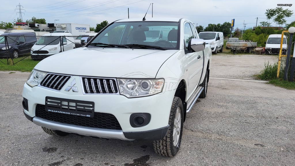 Mitsubishi L200 2013 2.5 TD 4X4 1.5 ΚΑΜΠΙΝΑ