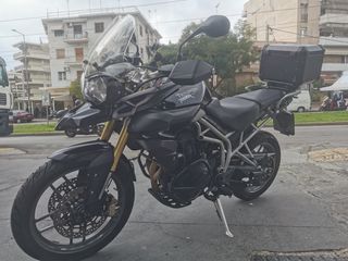 Triumph Tiger 800 2011-thumb-2