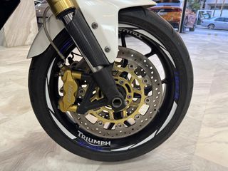 Triumph Tiger 1050 2011-thumb-15