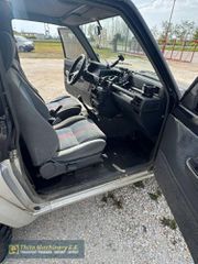 Daihatsu 1991 Daihatsu Feroza/Sportrak 1991-thumb-17