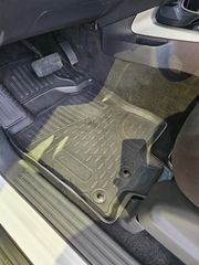 Nissan Navara 2021 NP300-thumb-5