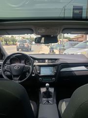Toyota Avensis 2017 Business edition-thumb-7