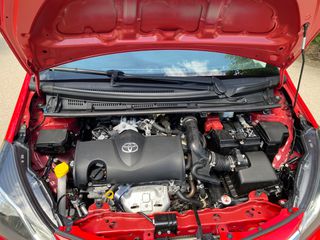 Toyota Yaris 2017 VVT-IE-thumb-16