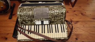Ακορντεόν miranda 120bass. made in germany με θήκη