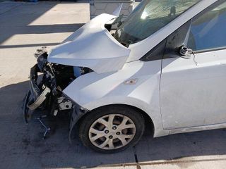 Hyundai i 10 2015 Trend-thumb-6