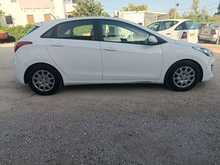 Hyundai i 30 2012 1.6 automato diesel-thumb-6