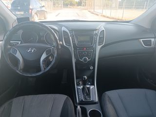 Hyundai i 30 2012 1.6 automato diesel-thumb-9