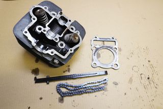 Suzuki DR 125 1989 Πολλα ανταλλακτικα MONO. Διαβαστε την περιγραφη