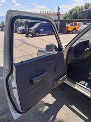 Volkswagen Taro 1992 TARO 1.8 4*2-thumb-8
