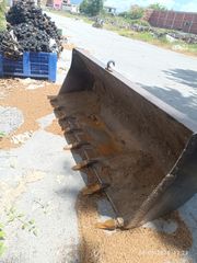 Εμπρόσθιος κουβάς JCB-thumb-2