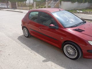 Peugeot 206 2002 1.4 16V 95PS