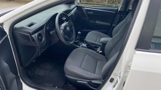 Toyota Corolla 2018 (ΕΛΛΗΝΙΚΗΣ ΑΝΤΙΠΡΟΣΩΠΕΙΑΣ)-thumb-11