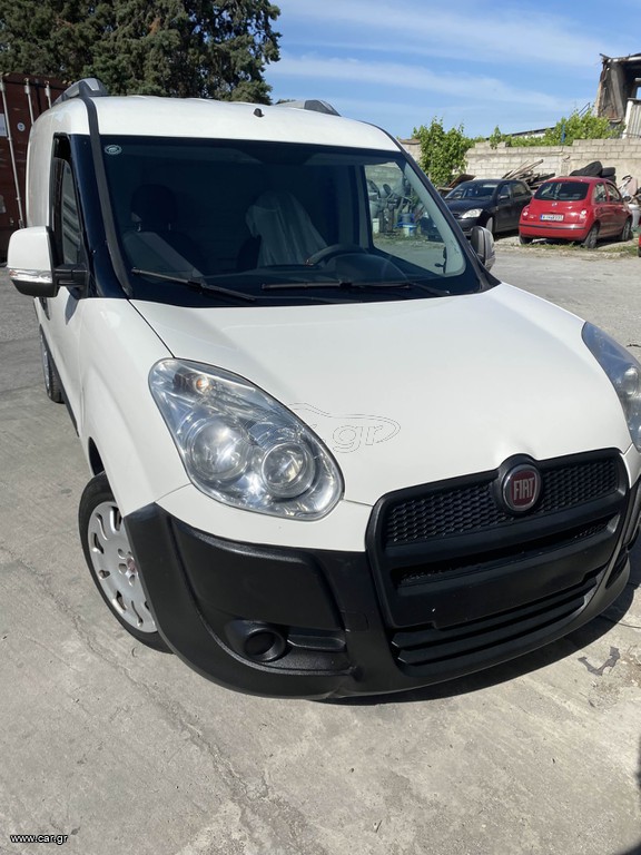 Κλούβα Fiat 2015 DOBLO