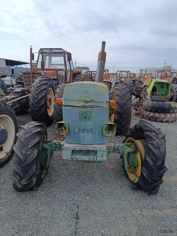 Τρακτέρ John Deere 1975