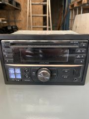 Alpine Radio mit MP3 und USB Anschluss, CD Receiver , CDE-W233R