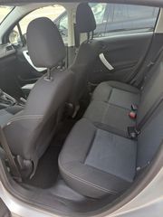 Peugeot 208 2018-thumb-5