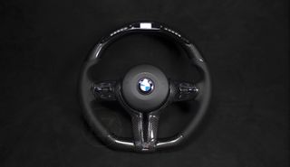 Τιμόνι Carbon για BMW με LED οθόνη μαζί με αερόσακο