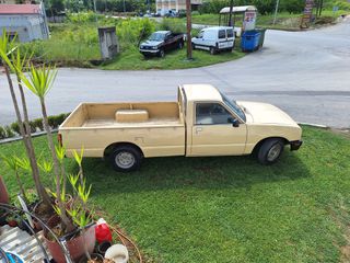 Isuzu Pick up 1986 KB 26