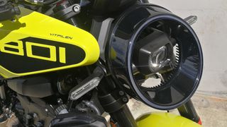 Husqvarna Vitpilen 2025 801-thumb-2