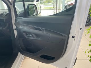 Φορτηγό Έως 7.5τ Toyota 2026 ΕΤΟΙΜΟΠΑΡΑΔΟΤΟ PROACE CITY 50KWH 136HP L1 LIVE PLUS-thumb-14