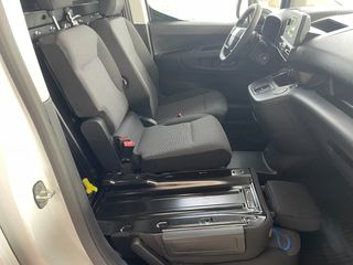 Φορτηγό Έως 7.5τ Toyota 2026 ΕΤΟΙΜΟΠΑΡΑΔΟΤΟ PROACE CITY 50KWH 136HP L1 LIVE PLUS-thumb-16