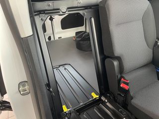 Φορτηγό Έως 7.5τ Toyota 2026 ΕΤΟΙΜΟΠΑΡΑΔΟΤΟ PROACE CITY 50KWH 136HP L1 LIVE PLUS-thumb-19