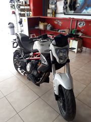 Benelli 302 R 2018 BN300