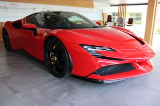 Ferrari SF90 2021 STRADALE-thumb-14