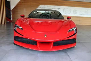 Ferrari SF90 2021 STRADALE-thumb-1