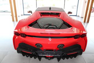 Ferrari SF90 2021 STRADALE-thumb-9