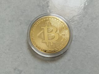 Συλλεκτικό - Αναμνηστικό BTC Bitcoin Χρυσό χρώμα σέ κάψουλα