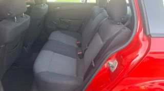 Opel Astra 2007-thumb-12