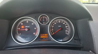 Opel Astra 2007-thumb-14