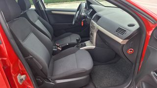 Opel Astra 2007-thumb-20