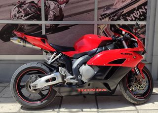 Honda CBR 1000RR 2004