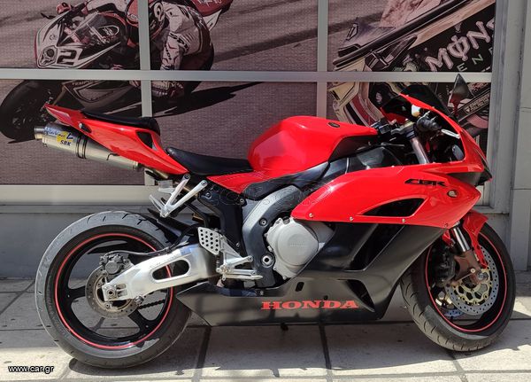 Honda CBR 1000RR 2004
