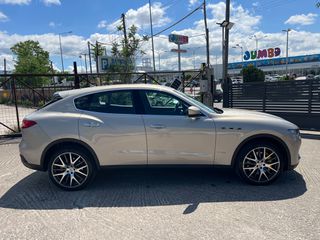 Maserati Levante 2017 S 430PS !!! V6-thumb-5