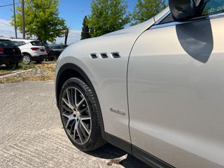 Maserati Levante 2017 S 430PS !!! V6-thumb-9