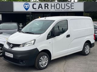 Nissan NV 200 2015