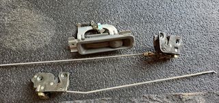 Πωλούνται κλειδαριες πορτμπαγκάζ για Honda Civic Eg 92-95 Hatchback.