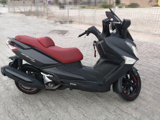 Sym GTS 300 2013 F4 ABS-thumb-2