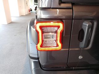 Jeep Wrangler 2021 Rubicon - Skytop-thumb-52
