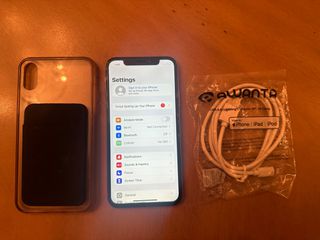 iPhone Χ 256GB Άσπρο με Θήκη και φορτιστή