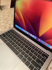 MacBook Pro 16GB, 13 Inch, 2017-thumb-3