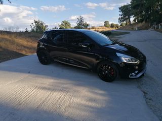 Renault Clio 2018 RS TROPHY 220-thumb-5
