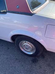 Buick Riviera 1982-thumb-4