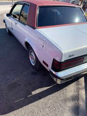 Buick Riviera 1982-thumb-5